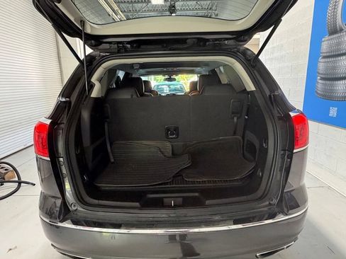 Used 2017 Buick Enclave Leather FWD image 20