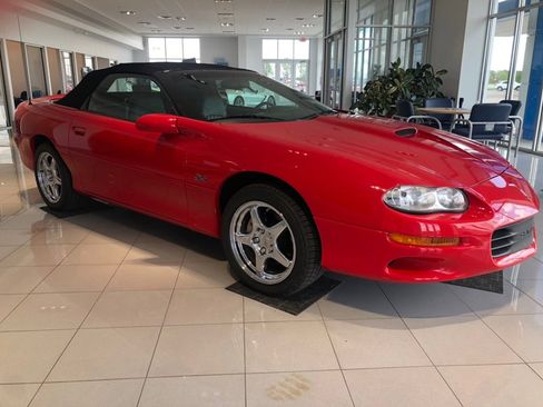 Used 1999 Chevrolet Camaro Z28 w/ SS Performance/Appearance Pkg image 3
