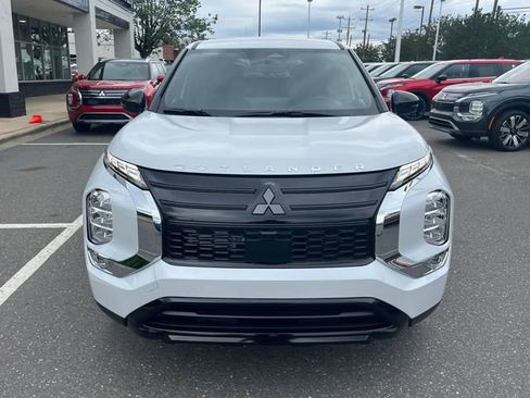New 2026 Mitsubishi Outlander LE FWD image 8