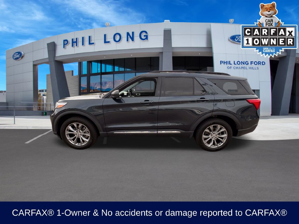 Used 2022 Ford Explorer XLT w/ Equipment Group 202A AWD/4WD image 2