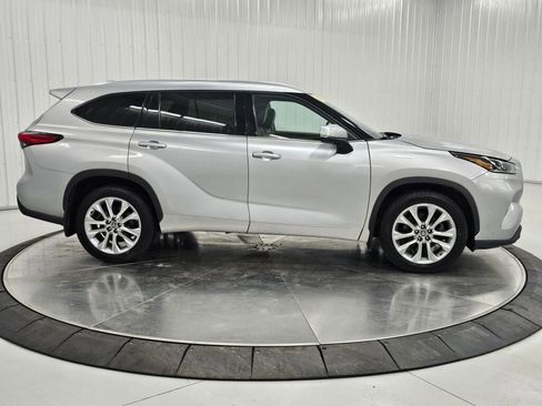 Used 2021 Toyota Highlander Limited image 39