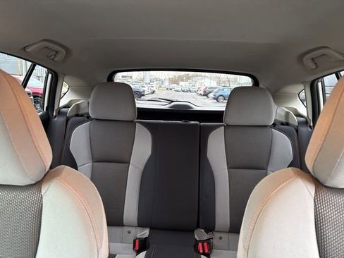 Used 2018 Subaru Crosstrek 2.0i Premium image 21