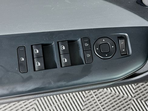 Used 2025 Kia K4 FWD image 15