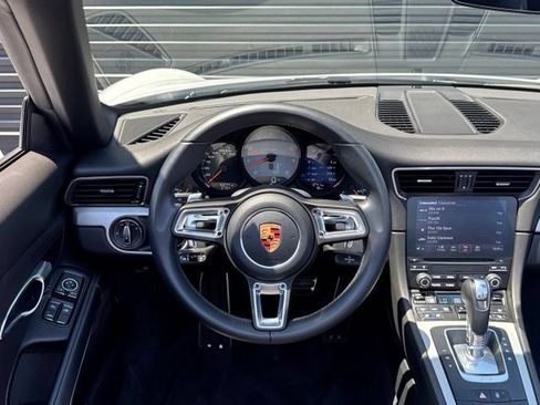 Used 2019 Porsche 911 Carrera 4S AWD/4WD image 17