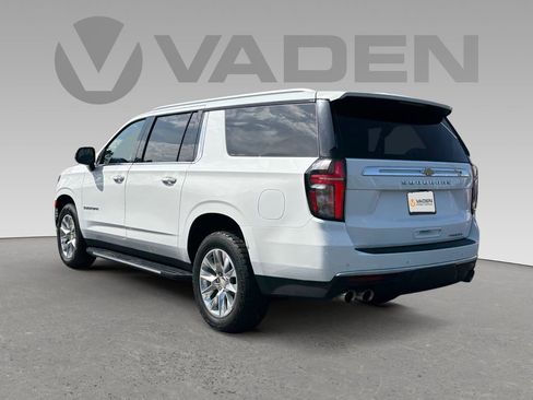 Used 2023 Chevrolet Suburban Premier RWD image 25