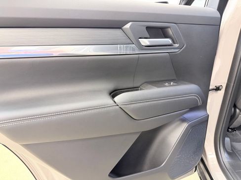 Used 2026 GMC Terrain Elevation w/ LPO, Floor Liner Package AWD/4WD image 18