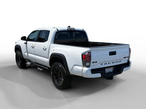 Used 2019 Toyota Tacoma TRD Pro AWD/4WD image 3