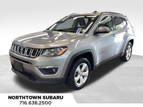 Used 2018 Jeep Compass Latitude w/ Cold Weather Group AWD/4WD image 1