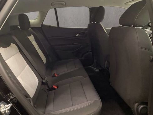 New 2026 Chevrolet Trax LS w/ LS Convenience Package FWD image 23