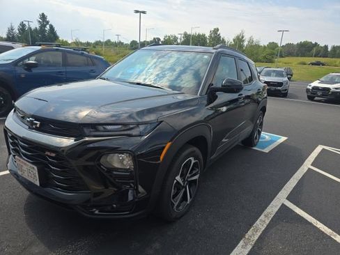 Used 2023 Chevrolet TrailBlazer RS w/ Sun and Liftgate Package AWD/4WD image 1