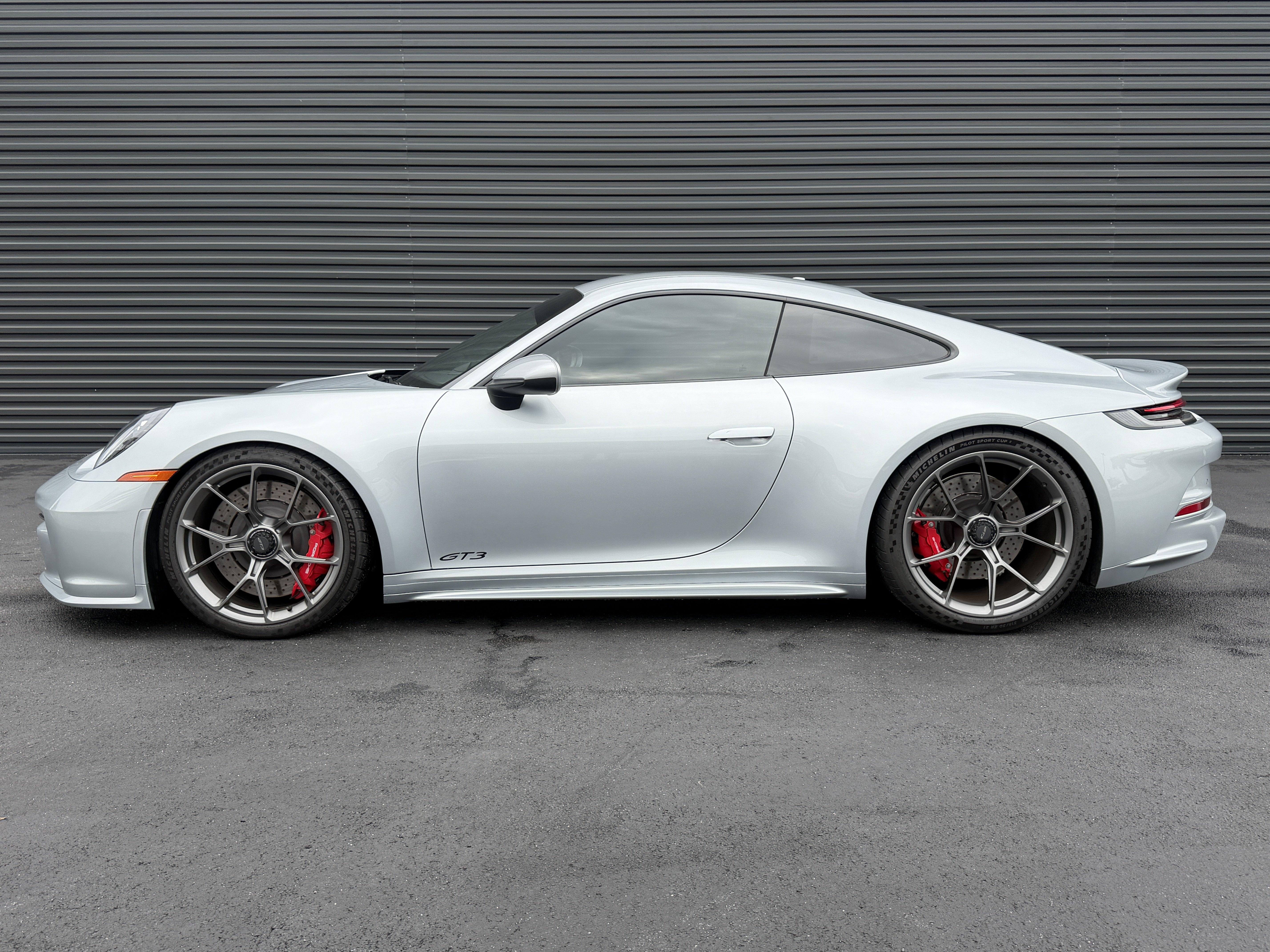 Used 2022 Porsche 911 GT3 RWD image 2