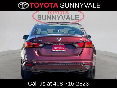 Used 2024 Nissan Altima 2.5 SV image 8