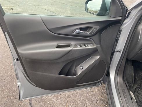 Used 2024 Chevrolet Equinox LT w/ LPO, Floor Liner Package image 18