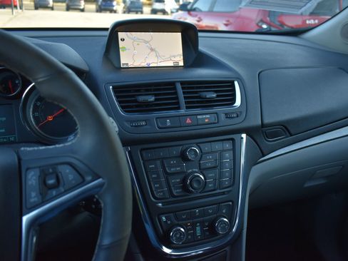 Used 2013 Buick Encore Premium image 25