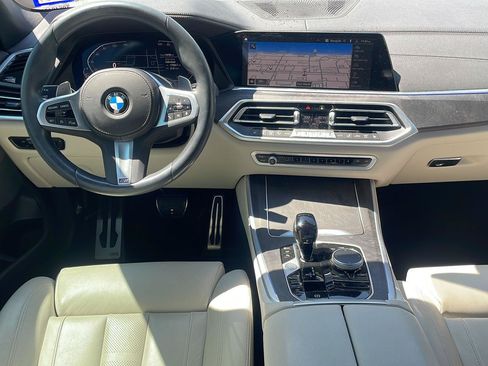 Used 2022 BMW X5 xDrive40i w/ M Sport Package AWD/4WD image 7