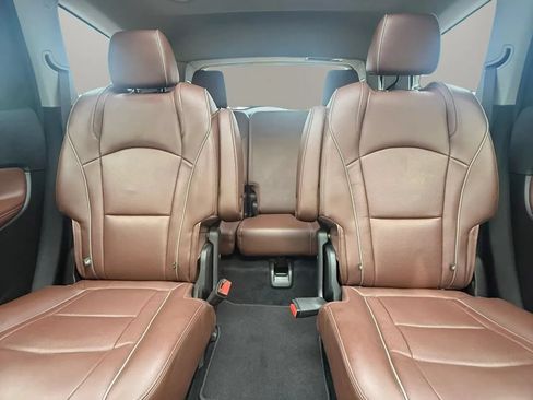Used 2021 Buick Enclave Avenir w/ Avenir Technology Package AWD/4WD image 21