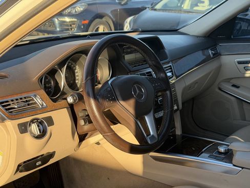 Used 2014 Mercedes-Benz E 350 Sedan image 19