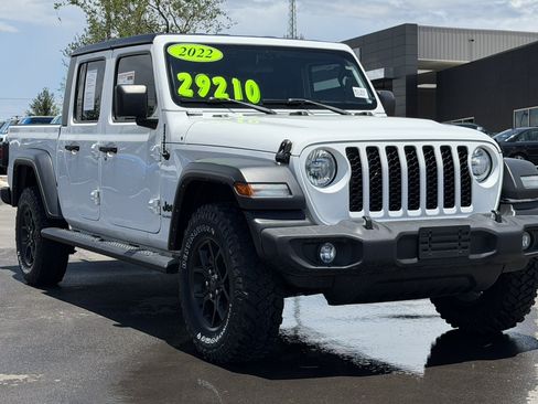 Used 2022 Jeep Gladiator Sport w/ Trailer Tow Package AWD/4WD image 3