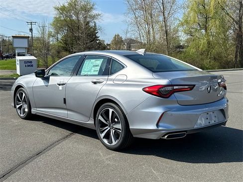 Used 2025 Acura TLX w/ Technology Package image 2