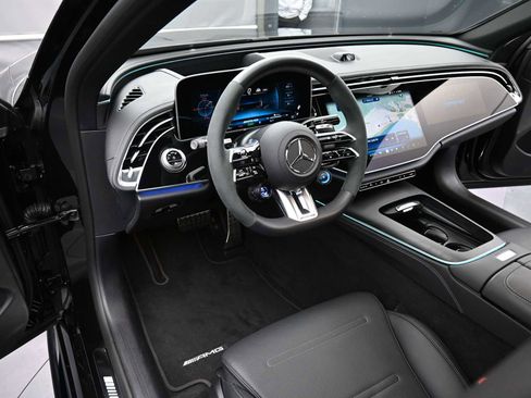 Used 2025 Mercedes-Benz E 53 AMG e 4MATIC Sedan image 11