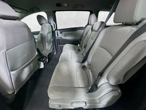 Used 2019 Honda Odyssey EX image 26