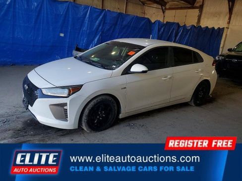 Used 2017 Hyundai Ioniq Blue image 2