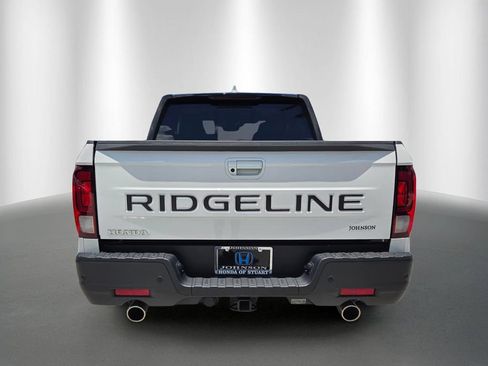 Certified 2024 Honda Ridgeline Black Edition image 4