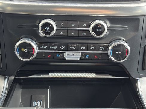 Used 2023 Ford F150 Lariat w/ FX4 Off-Road Package image 26