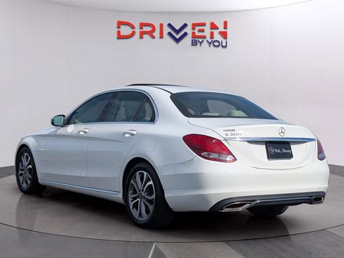 Used 2018 Mercedes-Benz C 300 Sedan image 3