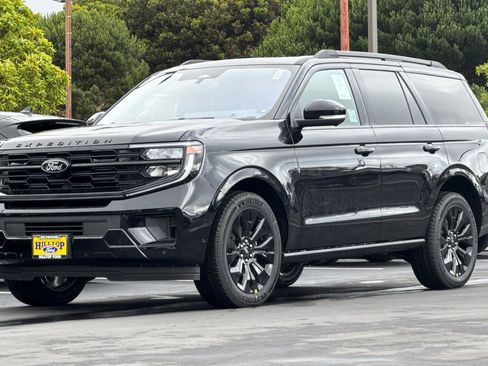 New 2025 Ford Expedition Platinum w/ Stealth Appearance Package image 8