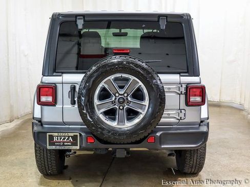 Used 2021 Jeep Wrangler Unlimited Sahara w/ Dual Top Group image 7