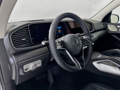 New 2026 Mercedes-Benz GLE 580 4MATIC image 10