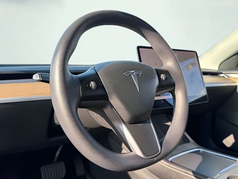 Used 2021 Tesla Model 3 Standard Range Plus RWD image 52
