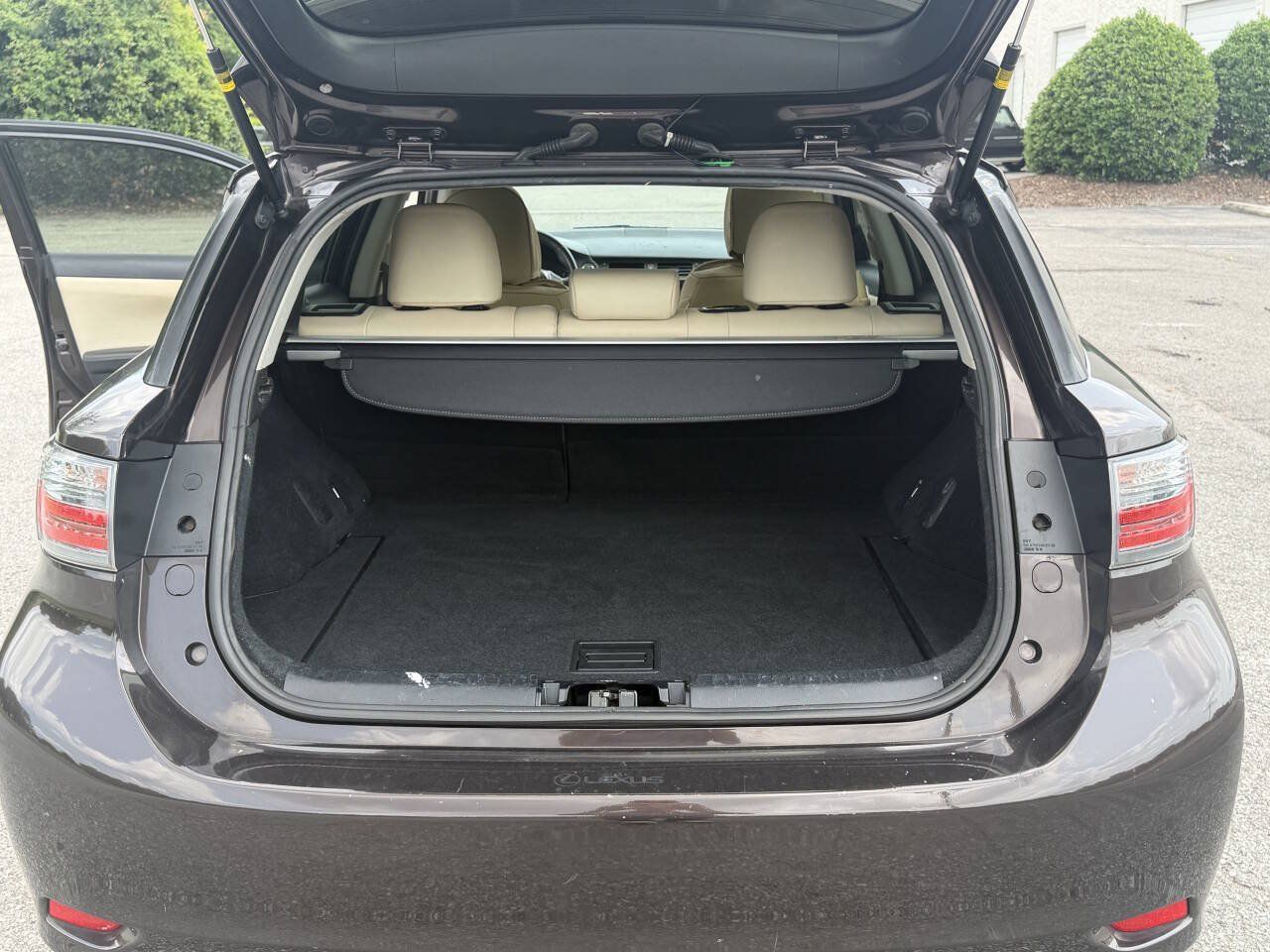 Used 2013 Lexus CT 200h FWD image 19