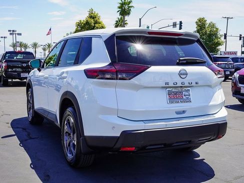 New 2026 Nissan Rogue SV image 5