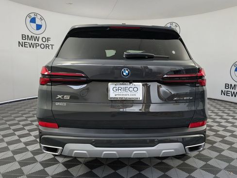 New 2026 BMW X5 xDrive50e w/ Premium Package image 7