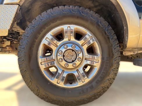 Used 2013 Ford F250 King Ranch w/ King Ranch w/Chrome Pkg AWD/4WD image 11