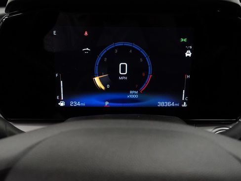 Used 2024 Chevrolet Trax LT w/ Driver Confidence Package FWD image 16