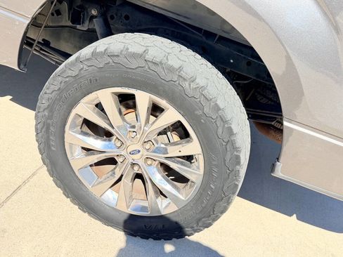 Used 2013 Ford F150 XLT w/ Luxury Equipment Group image 28