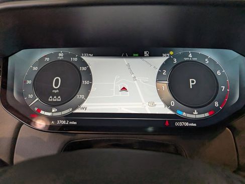 Used 2025 Land Rover Range Rover Sport Dynamic SE image 28