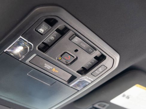 Used 2023 Toyota Tundra Platinum image 27