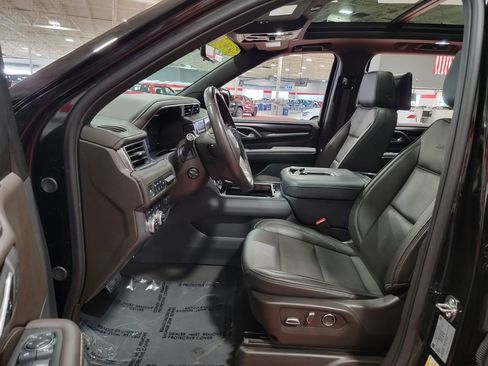 Certified 2024 GMC Yukon XL Denali w/ Denali Reserve Package AWD/4WD image 16