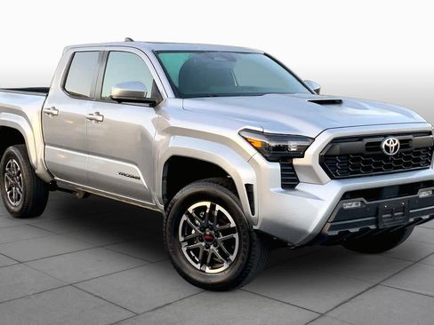 Used 2024 Toyota Tacoma TRD Sport w/ TRD Sport Premium Package image 3