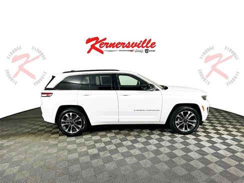 New 2025 Jeep Grand Cherokee Overland image 8