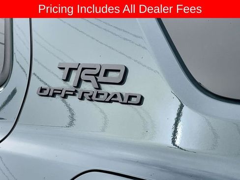 Used 2025 Toyota 4Runner TRD Off-Road Premium AWD/4WD image 11
