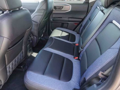 Used 2025 Ford Bronco Sport Outer Banks w/ Outer Banks Tech Package+ AWD/4WD image 18