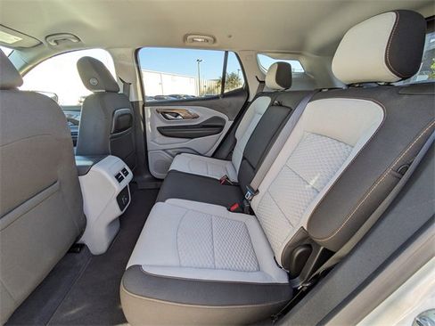 Used 2021 GMC Terrain SLE image 15