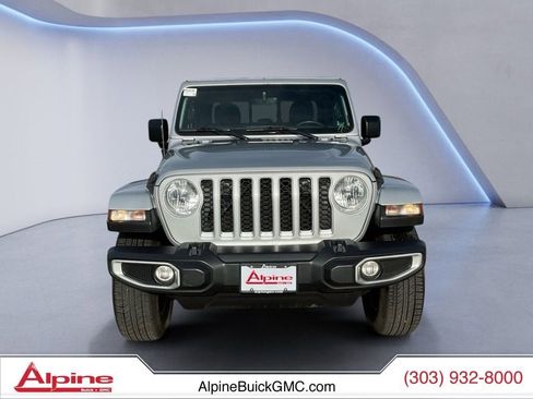 Used 2023 Jeep Gladiator Overland image 8