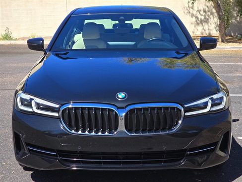 Used 2021 BMW 530e RWD image 3