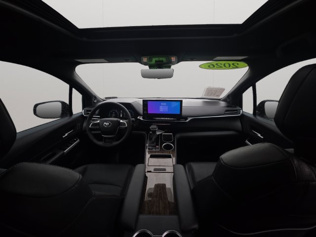 Certified 2026 Toyota Sienna Limited FWD image 18